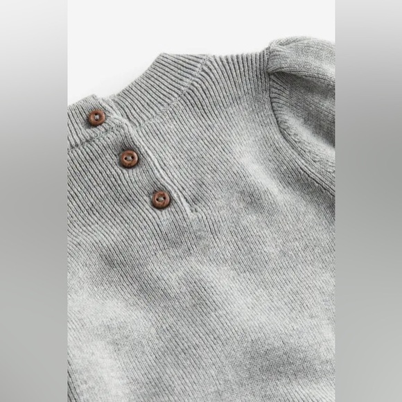 H&M Baby Girls Light Gray Cotton Knit Sweater Dress Puff Sleeve Flared Skirt 18M - Picture 2 of 2